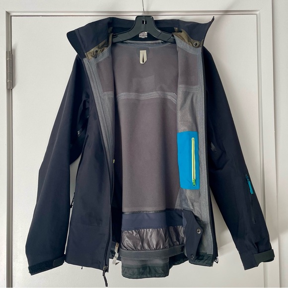 Arc’teryx - Picture 4 of 15